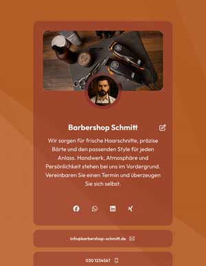 Barbier-Werkzeug auf dem Tisch und Porträt des Barbers